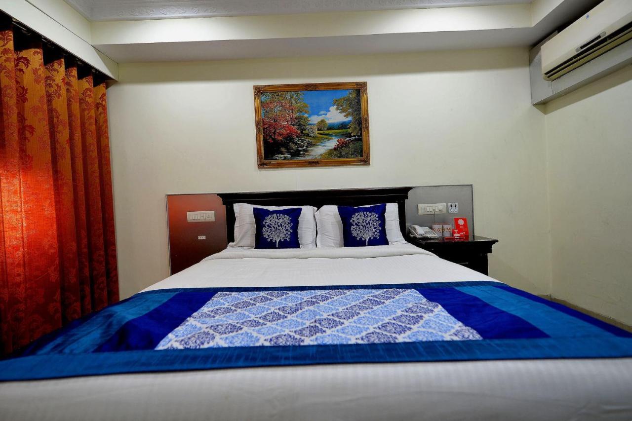 Hotel Capital O Park Near Birla Mandir